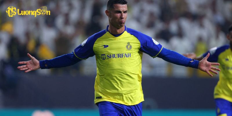 Ronaldo Al Nassr Đối Mặt Thất Bại Đau Đớn Sau Trận Thua Al Ittihad 3 Chuỗi 1623 ngày khô hạn không danh hiệu của Ronaldo