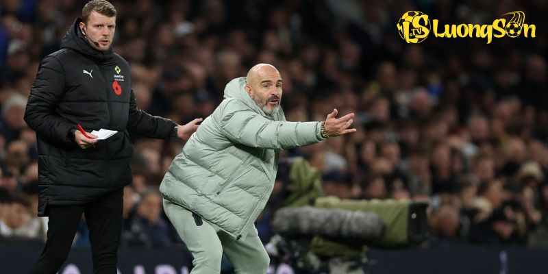 Chiến thuật huấn luyện của Arne Slot 